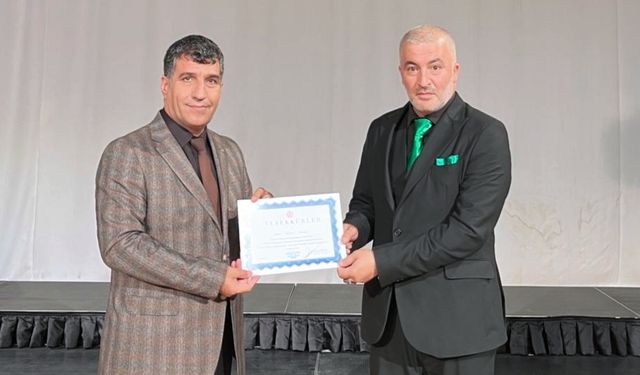 Sakaryalı halk ozanı Osman Göçmen, Sakarya'yı temsil etti