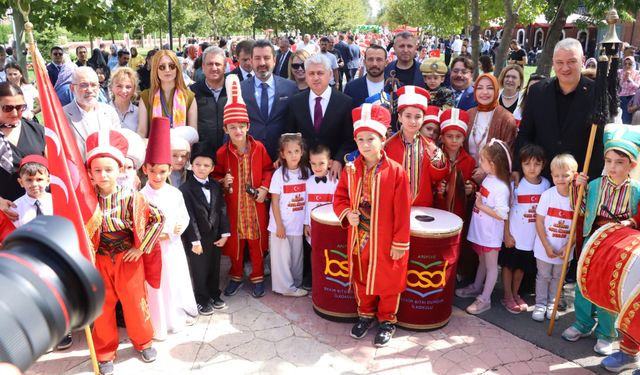 Okul öncesi şenliği Serdivan Millet Bahçesinde gerçekleştirildi