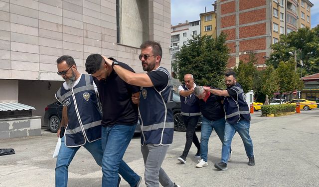 Ambulans kovalayan baba-oğul tutuklandı