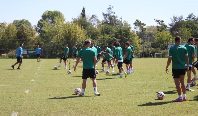Sakaryaspor'un Erzurumspor kafilesi açıklandı!