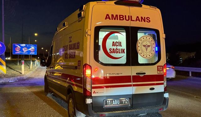 Bilecik'te tırla otomobil çarpıştı: 4 yaralı