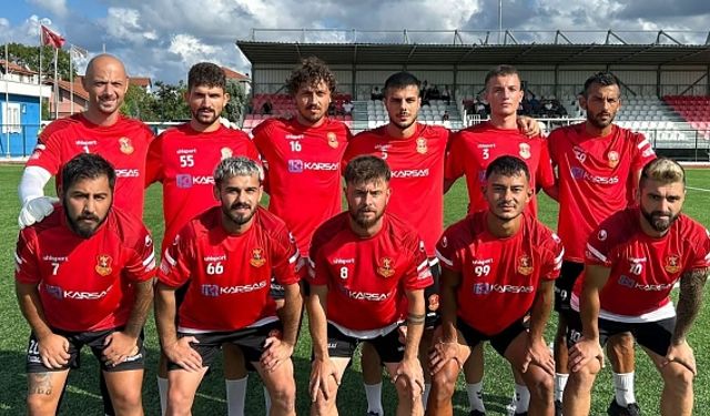 Karasuspor hazırlık maçında Altınova Belediyespor'u 3-0 yendi