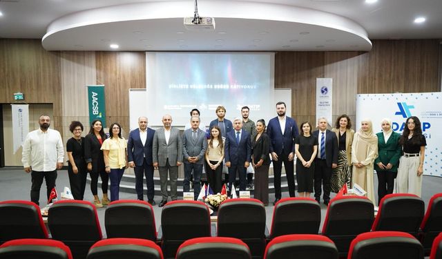 Sağlık elçileri ödüllerini aldı