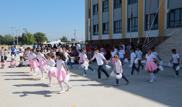 Akyazı’da İlköğretim haftası kutlandı