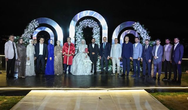 Genç iş insanı Barış Önal dünyaevine girdi