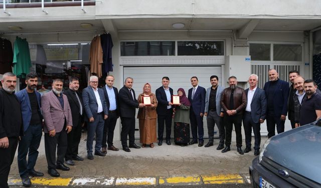 Arifiye'de yılın ahileri ödüllendirildi