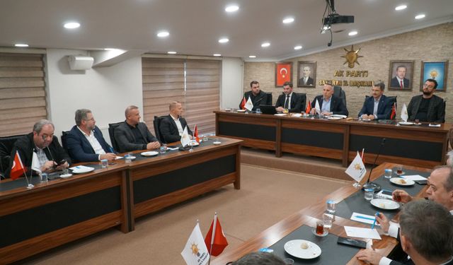 AK Parti'de değerlendirme toplantısı