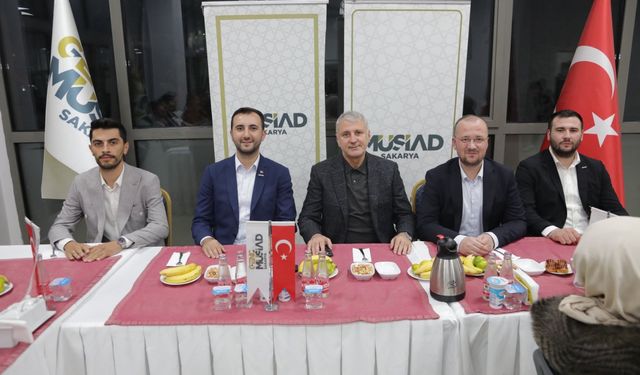SATSO Başkanı Altuğ, Genç MÜSİAD'ın programına katıldı