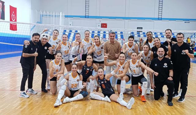 Sakarya Voleybol 3'te 3 yaptı