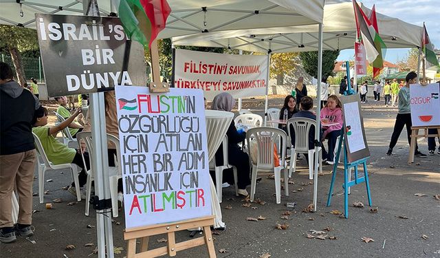 Akyazı Paris Ortaokulu'ndan Gazze'ye büyük destek: 1 günde 302 bin lira yardım geliri toplandı