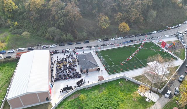Akyazı Belediyesi Dokurcun Spor Kompleksi açıldı