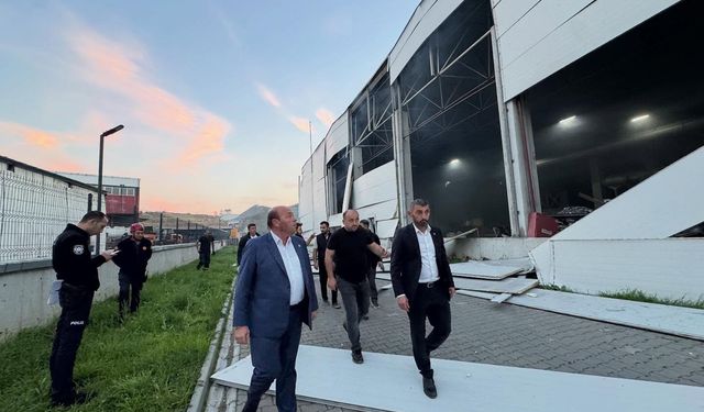 Ferizli OSB'deki patlamanın ardından Başkan Ata'dan geçmiş olsun ziyareti