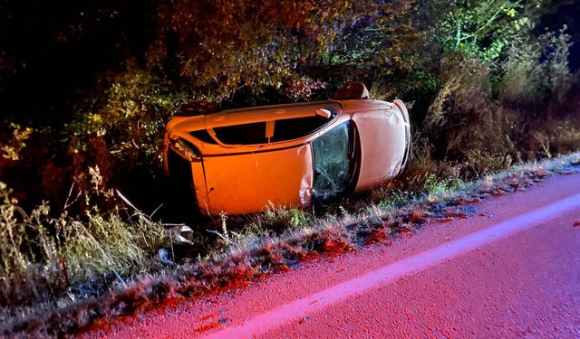 Otomobil takla attı: Yaralı sürücü ehliyetsiz çıktı