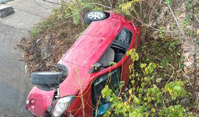 Otomobil takla attı: 3 yaralı