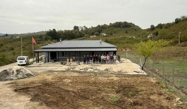 İmeceyle ihya edilen atıl okul mahallenin yeni toplanma alanı oldu