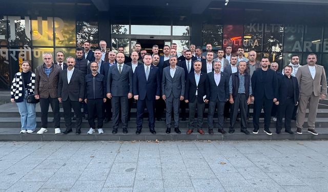 MHP Sakarya teşkilatı 16 ilçede 200 ayrı noktada vatandaşlarla bir araya geldi