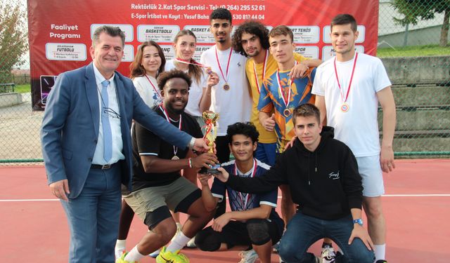 Vizelerden önce son set: Cumhuriyet Kupası