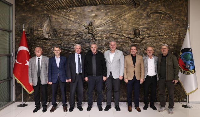 Osman Çelik, yerel yönetim temsilcilerini ağırladı