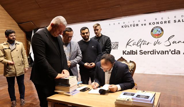 Serdivan’da Taha Kılınç kitabını tanıttı
