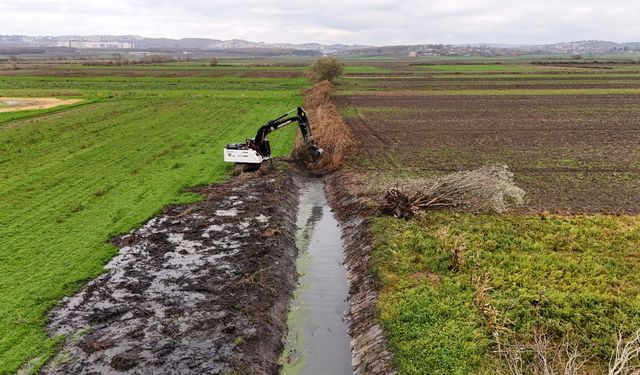 Serdivan’da kılçık kanal temizlik çalışmaları tamamlandı