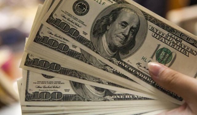 Net UYP açığı 323,3 milyar dolar oldu