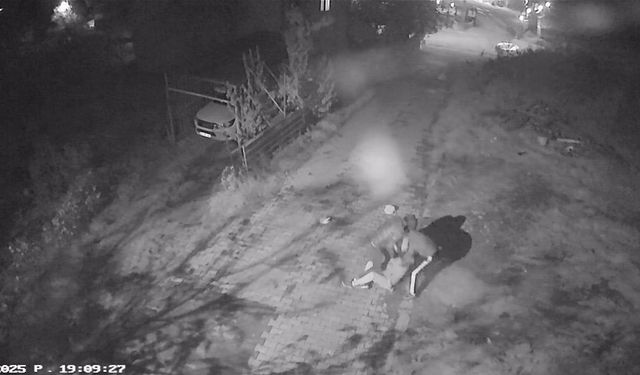 Gasp dehşeti kamerada: 8 milyon lirasını aldılar