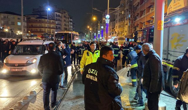 Yaşlı kadın tramvayın altında kaldı