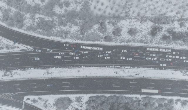 Anadolu otoyolunda kontrollü geçiş sağlanıyor