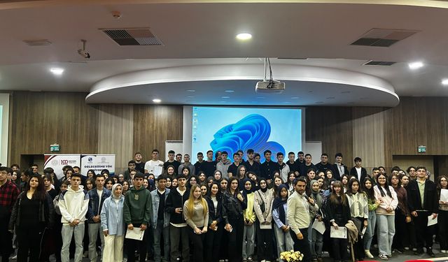 Lise sıralarından fakülte koridorlarına uzanan bir güz dönemi