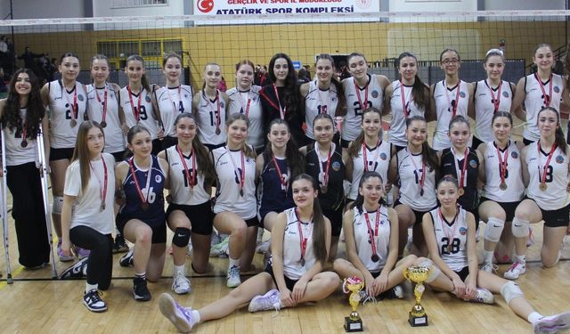 Serdivan’ın sultanları rakip tanımadı