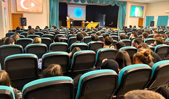 Büyükşehir’den bin 400 lise öğrencisine “İklim Değişikliği ve Sıfır Atık” eğitimi