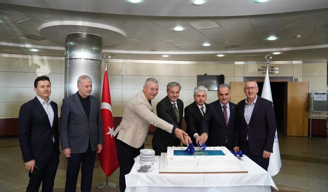 Sakarya Üniversitesi, araştırma üniversitesi statüsünü kutladı