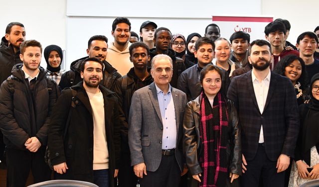 Uluslararası Öğrenci Akademisi Sakarya programının açılış dersi Rektör Prof. Dr. Hamza Al’dan