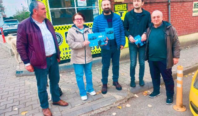 DEVA Partisi Kocaali İlçe Başkanı Vuran, taksici esnafının sorunlarını dinledi