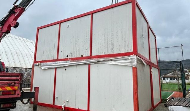 Türk Kızılay’dan Akyazı’ya 4 yeni konteyner