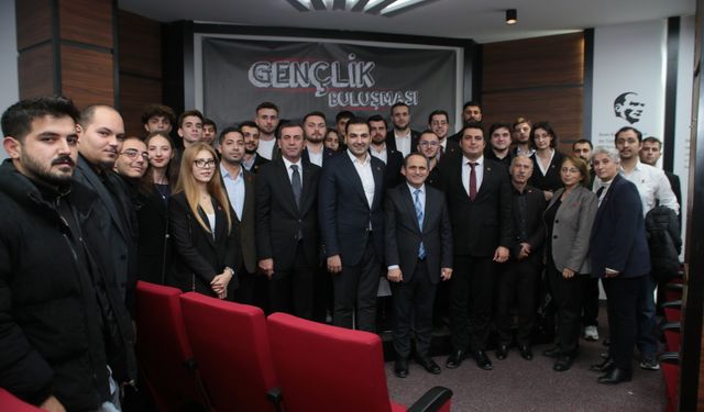 CHP Gençlik Kolları Genel Başkanı Aydın Sakarya’da gençler ile buluştu
