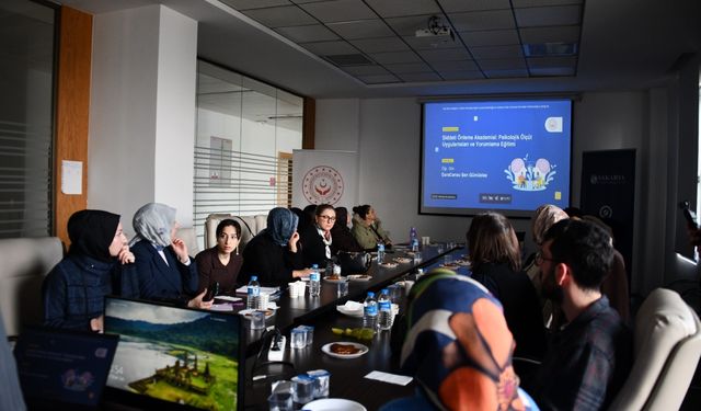 SAÜ’den sahada çalışan uzmanlara “Kriz Müdahalesi ve Psikolojik Tarama” desteği