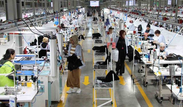 Hizmet üretici fiyat endeksi yıllık yüzde 35,11 arttı