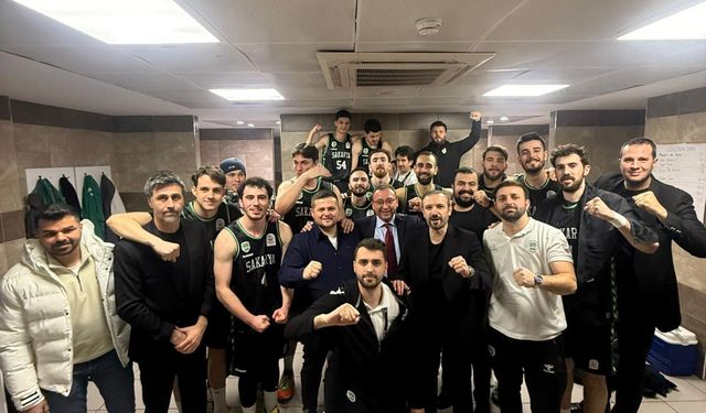 Liderden İstanbul’da gövde gösterisi: Büyükşehir Basketbol 11’de 11!