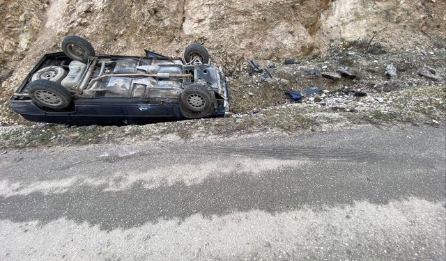 Otomobil takla attı; 2 yaralı