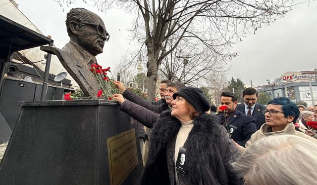 Meslektaşları Uğur Mumcu’yu ölümünün 33. yılında andı