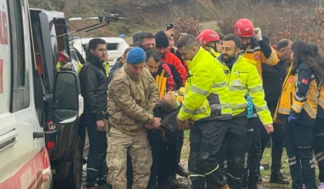 Kaybolan 70 yaşındaki adam 20 saatlik arama sonucunda sağ bulundu
