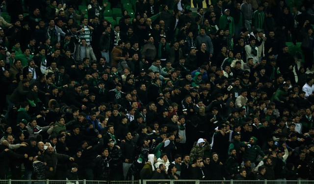 PFDK’dan Sakaryaspor taraftarına tribün yasağı