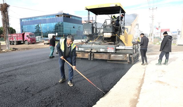 Erenler'de o cadde yenileniyor
