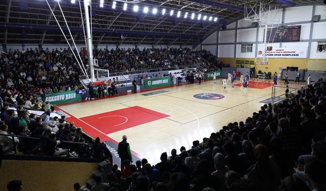 Büyükşehir Basketbol 12’de 12 için parkeye çıkıyor