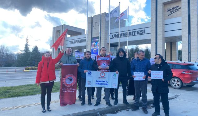 ÜNİ-PER-SEN’den Sakarya’da iş bırakma eylemi