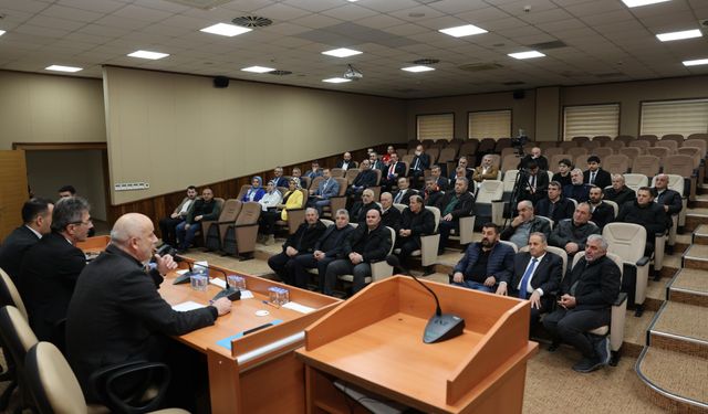 Başkan Şenol Dinç muhtarlarla buluştu