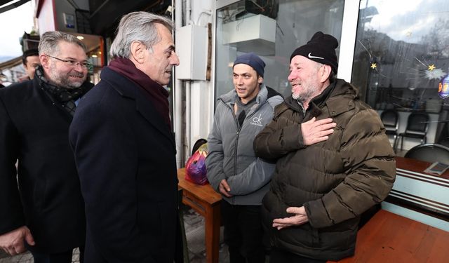 Yusuf Alemdar iftar öncesi Geyve’yi adımladı