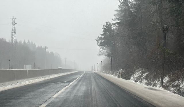 Bolu Dağı’nda kar yağışı başladı