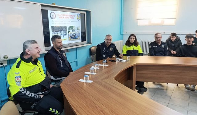 Lise öğrencilerine polislik mesleği anlatıldı